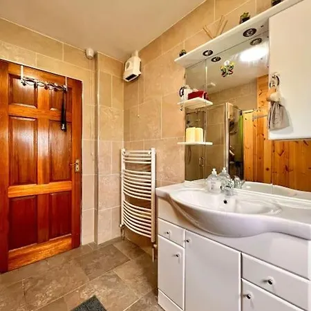 - One Bedroom Self Contained Lägenhet Moate