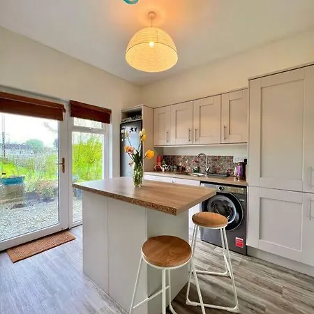 - One Bedroom Self Contained Appartement